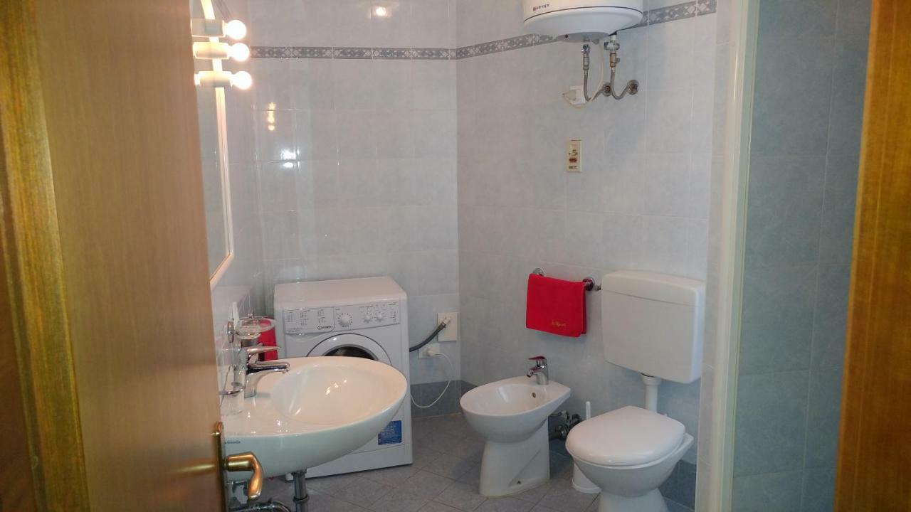 Condominio Moschettieri بيبيوني المظهر الخارجي الصورة