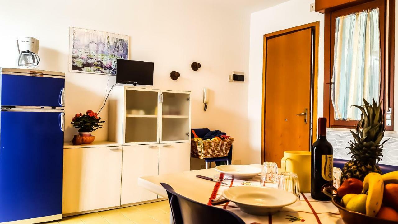 Condominio Moschettieri بيبيوني المظهر الخارجي الصورة